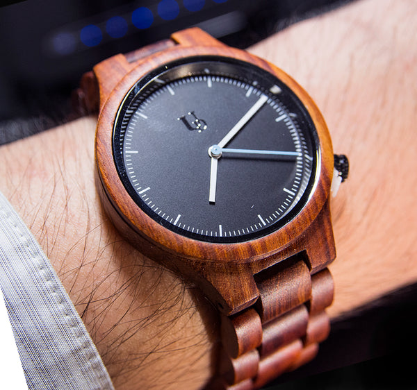 UXD Personalized/Engraved Watch/Natural Red Sandal Round Wood Watch