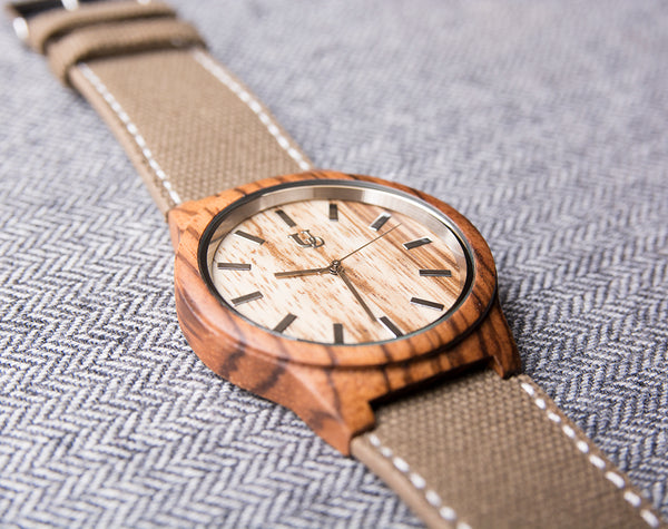 UD Engraved Watch Wood Watch with Genuine Leather/Canvas Watch Band
