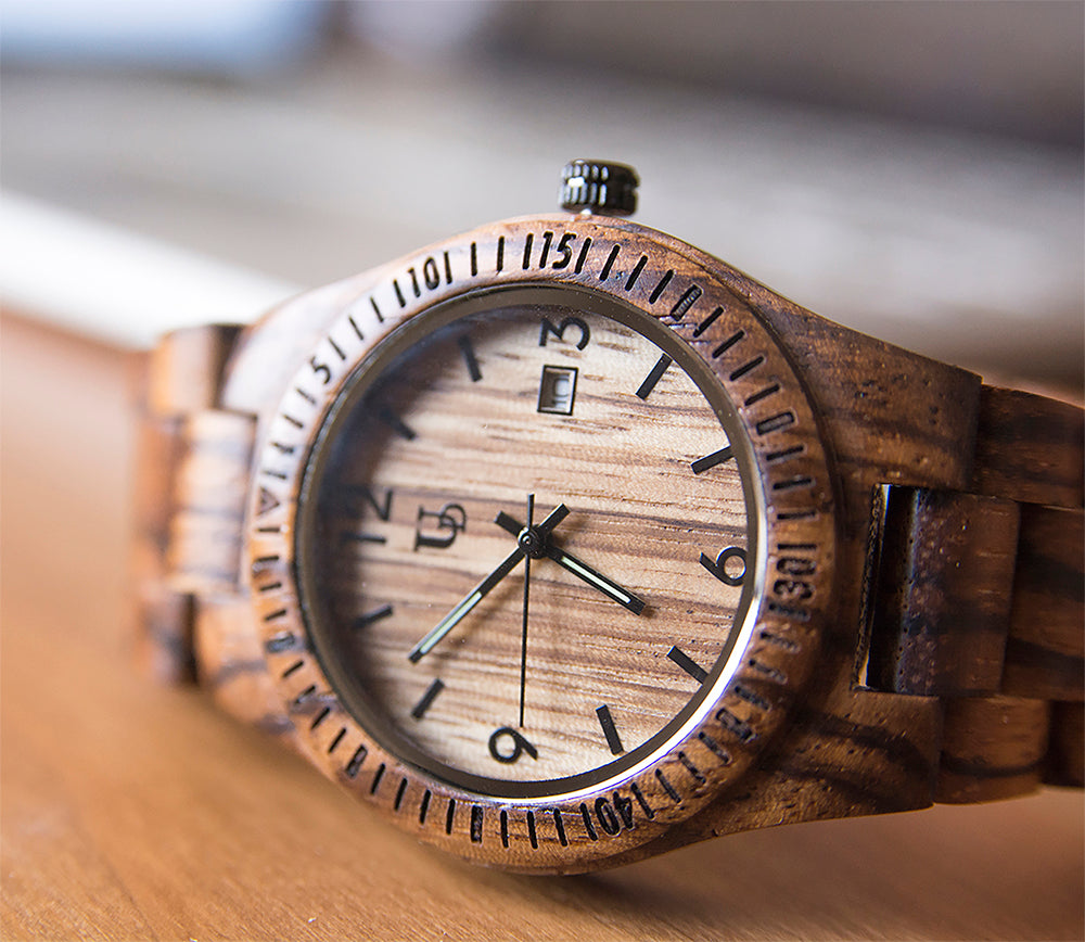 UD Zebra Thin Round Wooden Watch Date Display