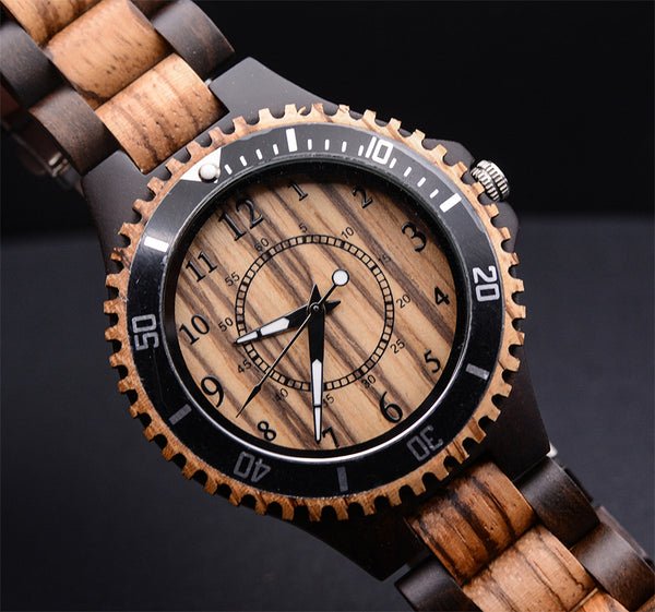 Men's Engraved Natural Wooden Watch