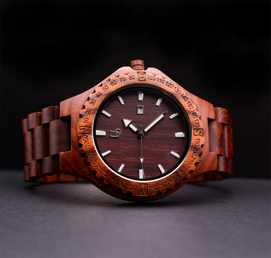UXD Personalized Engraved Round Sandal Wood Watch Date Display