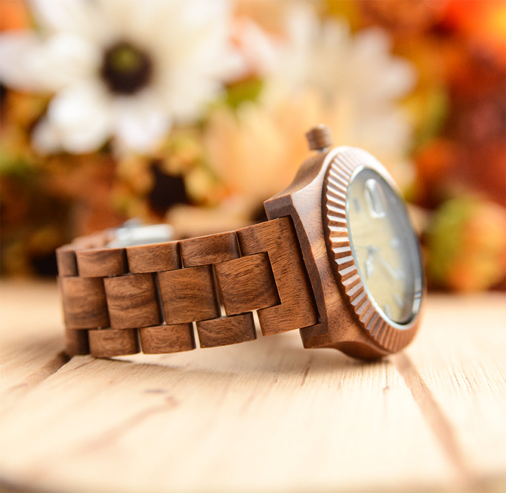 Engraved Vera Wooden Watch for Men and Women Urban Designer