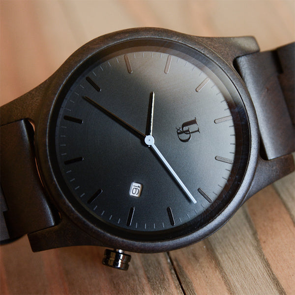 UXD Engraved Dark Mens Wooden Watch With Date Display